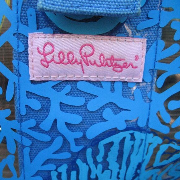 Lilly Pulitzer Large PVS Seashell Print Tote Beach Bag - Picture 14 of 15